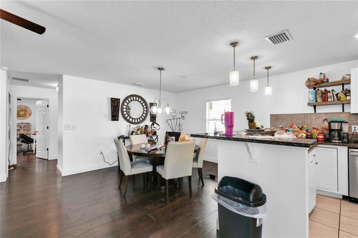 Image No.19-3 Bed Property for sale