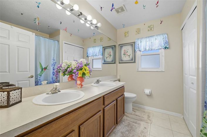 Image No.23-4 Bed Property for sale