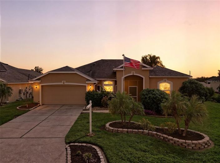 Image No.32-4 Bed Property for sale