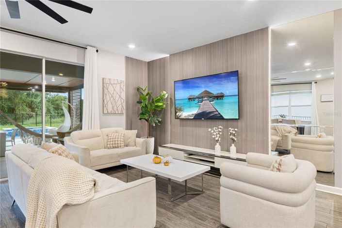 Image No.19-5 Bed Property for sale