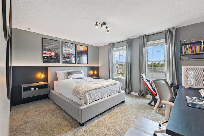 Image No.55-5 Bed Property for sale