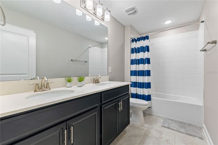 Image No.55-5 Bed Property for sale