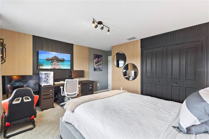 Image No.57-5 Bed Property for sale