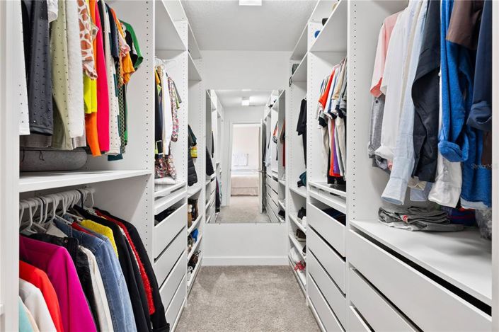 Image No.67-5 Bed Property for sale