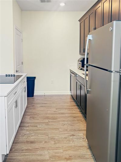 Image No.72-5 Bed Property for sale