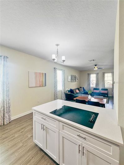 Image No.77-5 Bed Property for sale