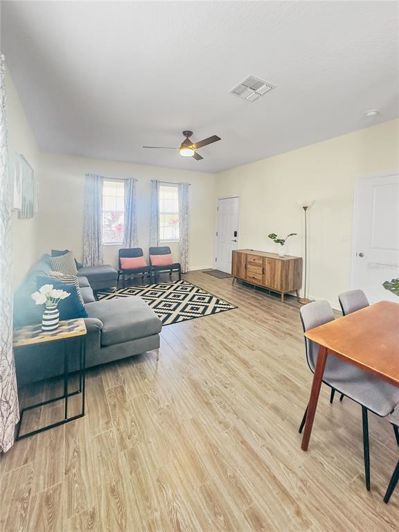 Image No.79-5 Bed Property for sale