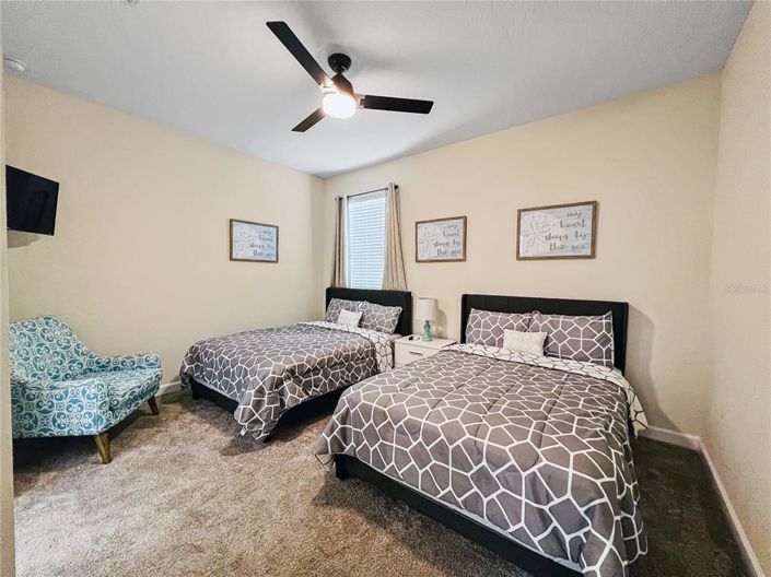 Image No.89-5 Bed Property for sale