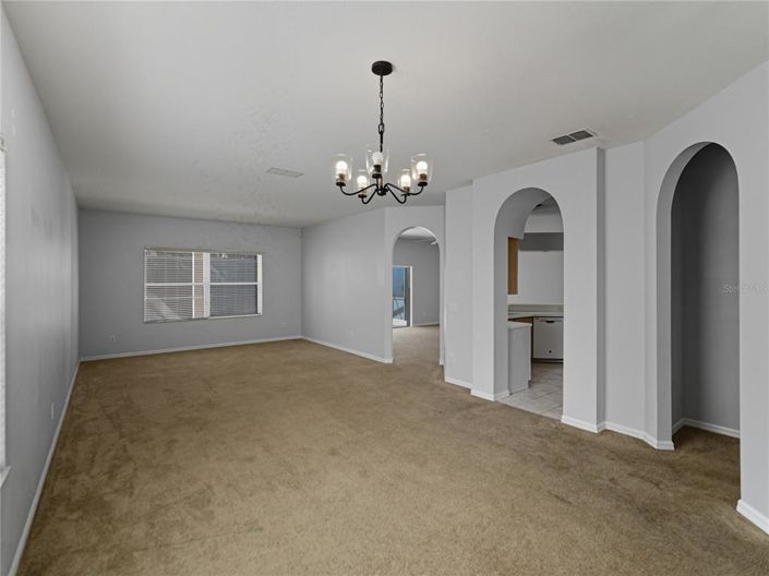 Image No.9-5 Bed Property for sale