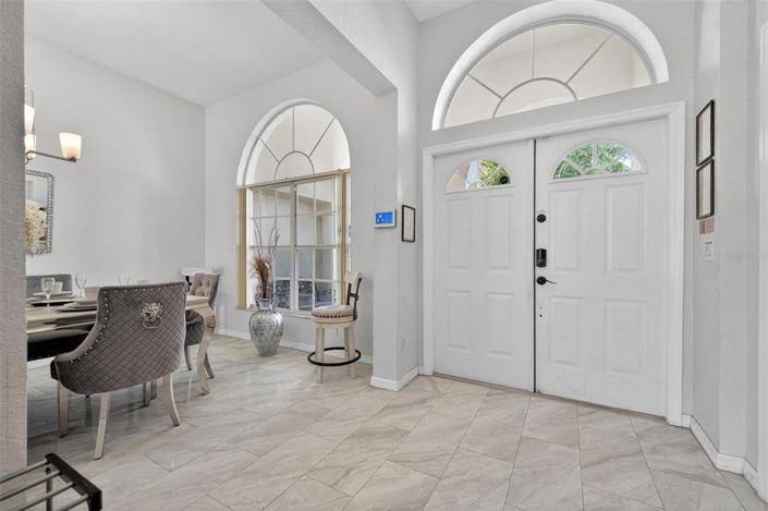 Image No.13-6 Bed Property for sale