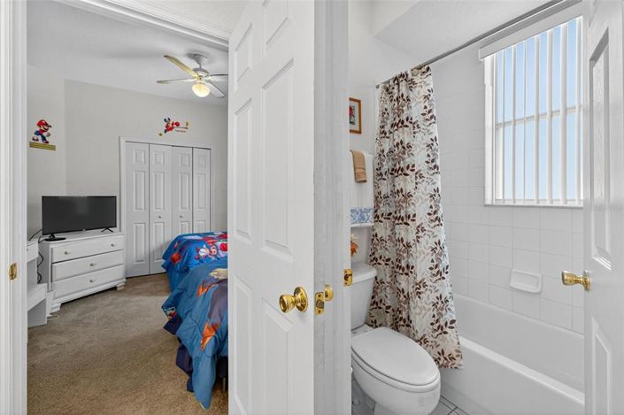 Image No.40-6 Bed Property for sale