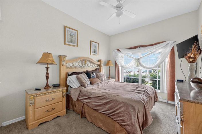 Image No.45-6 Bed Property for sale