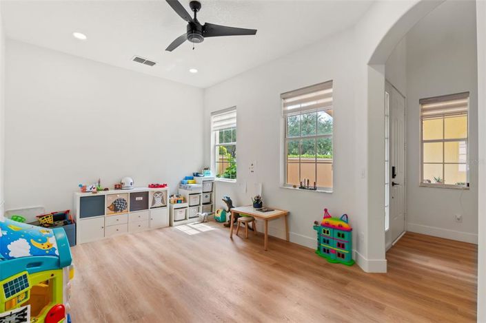 Image No.13-5 Bed Property for sale