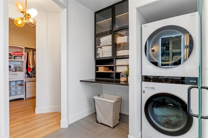 Image No.21-5 Bed Property for sale