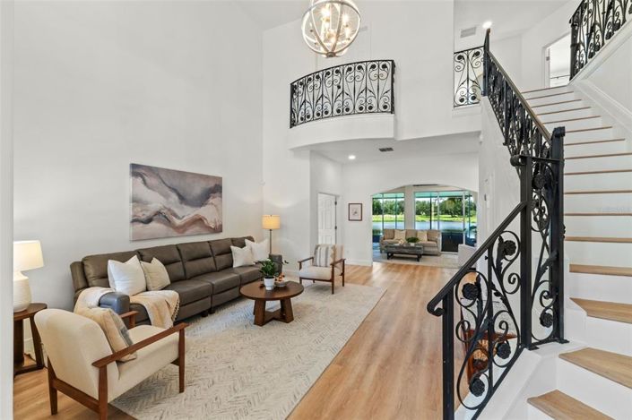 Image No.3-5 Bed Property for sale