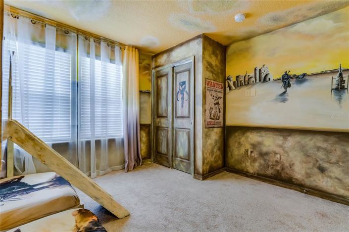 Image No.32-5 Bed Property for sale