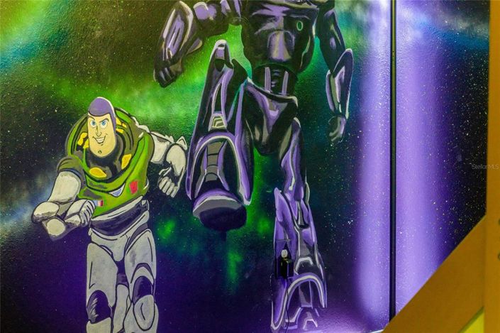 Image No.36-5 Bed Property for sale