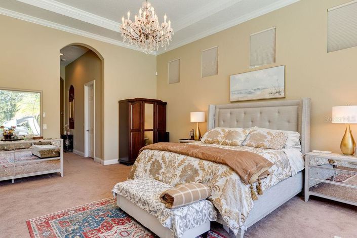 Image No.29-6 Bed Property for sale