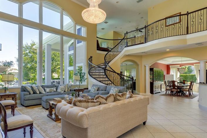 Image No.39-6 Bed Property for sale