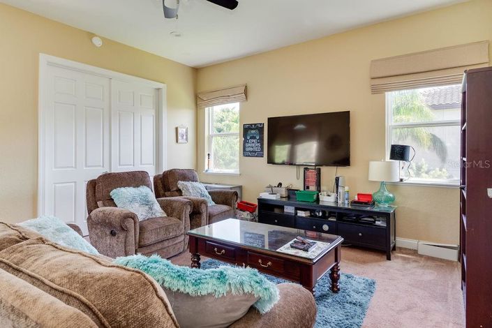 Image No.48-6 Bed Property for sale