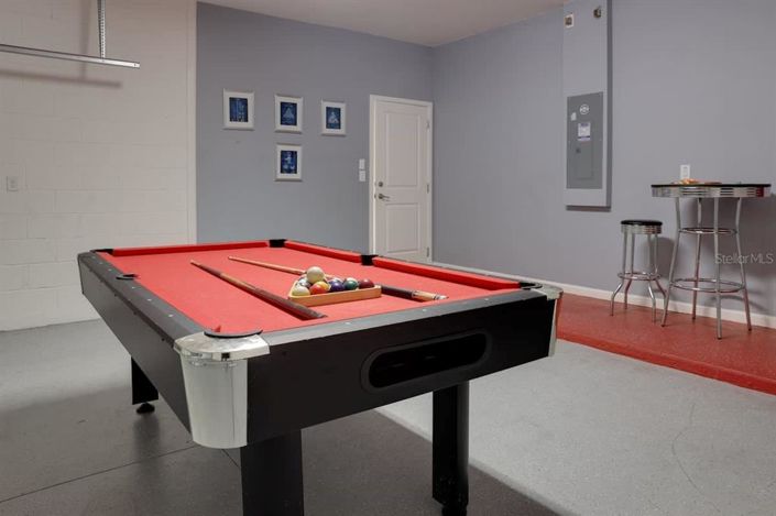 Image No.22-6 Bed Property for sale