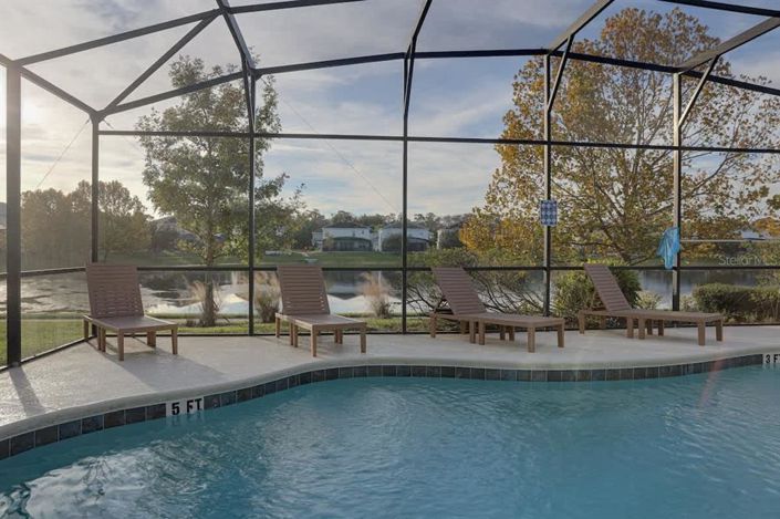 Image No.27-6 Bed Property for sale