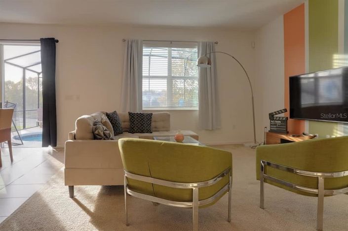 Image No.7-6 Bed Property for sale