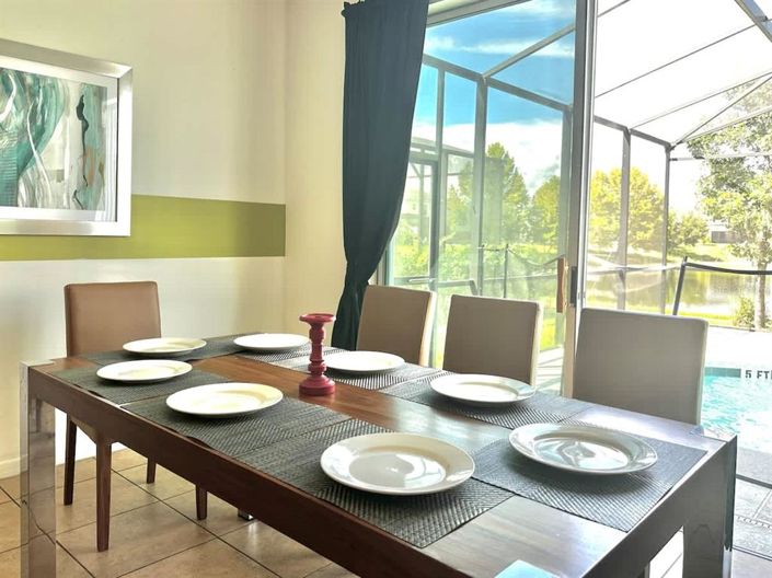 Image No.9-6 Bed Property for sale