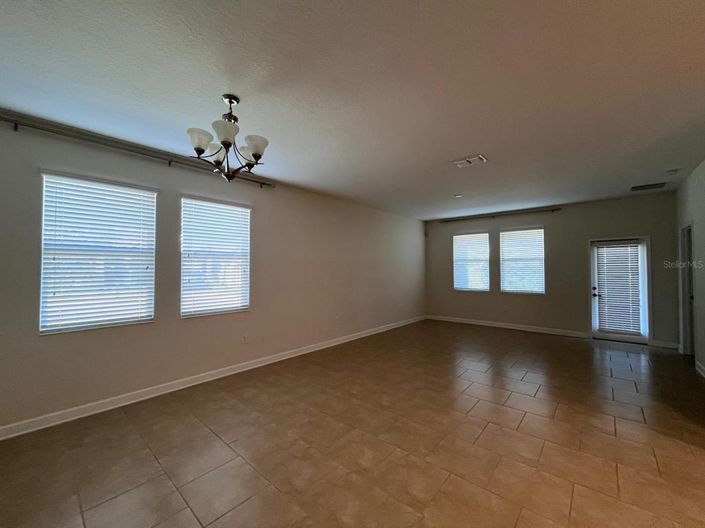 Image No.17-4 Bed Property for sale