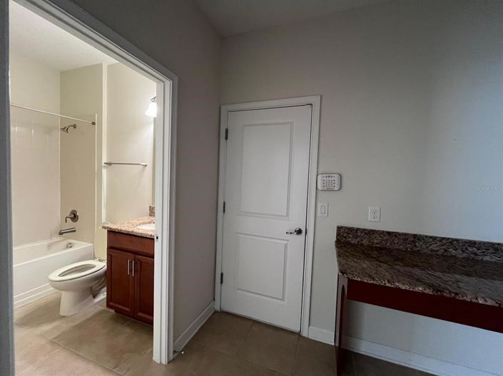 Image No.22-4 Bed Property for sale