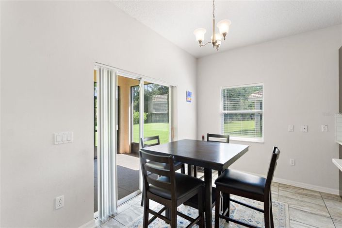 Image No.7-Propriété de 4 chambres à vendre à Kissimmee