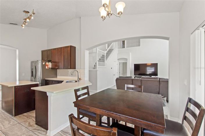 Image No.8-Propriété de 4 chambres à vendre à Kissimmee