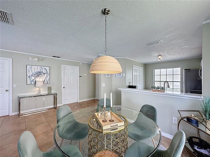 Image No.8-3 Bed Property for sale