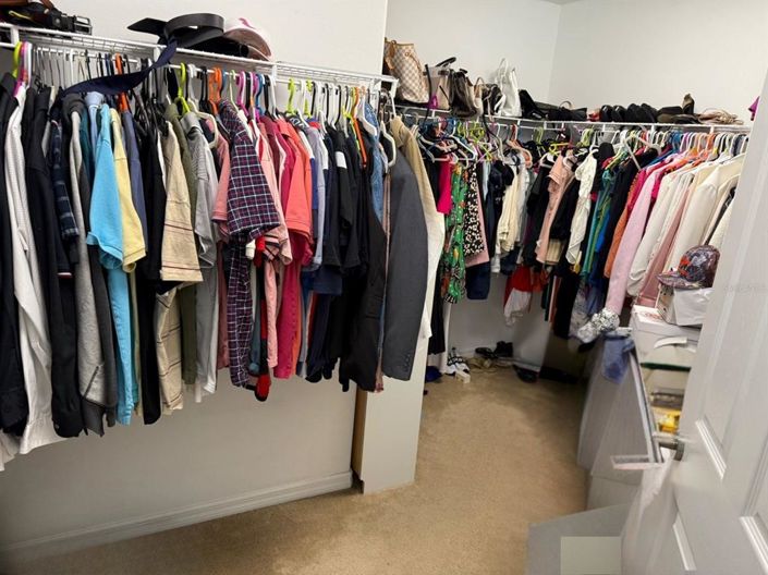 Image No.24-5 Bed Property for sale