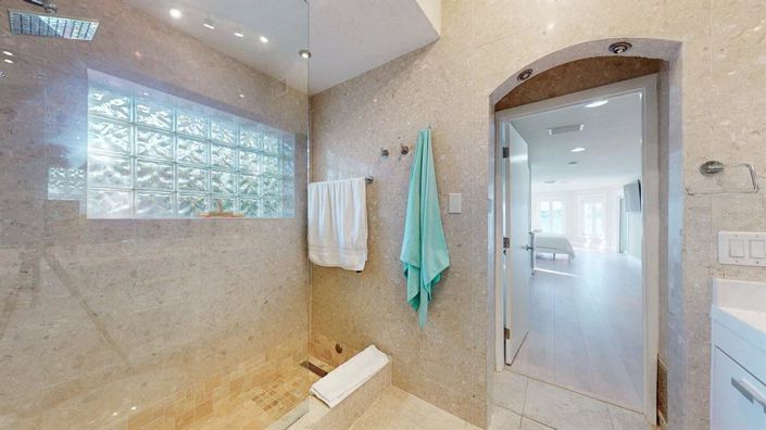 Image No.38-Propriété de 4 chambres à vendre à Floride