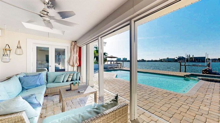 Image No.5-Propriété de 4 chambres à vendre à Floride