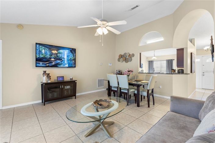 Image No.11-3 Bed Property for sale