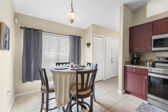 Image No.17-3 Bed Property for sale