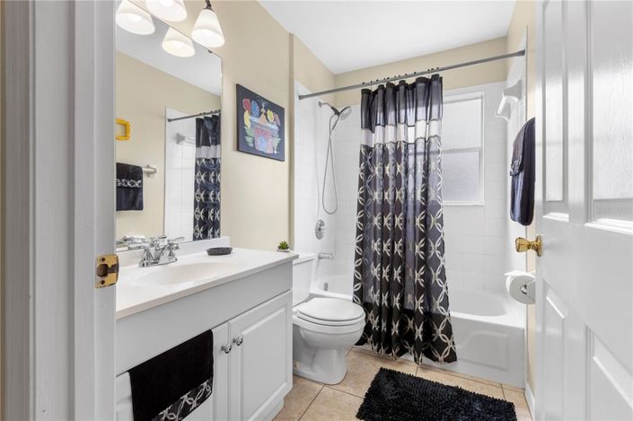 Image No.34-3 Bed Property for sale