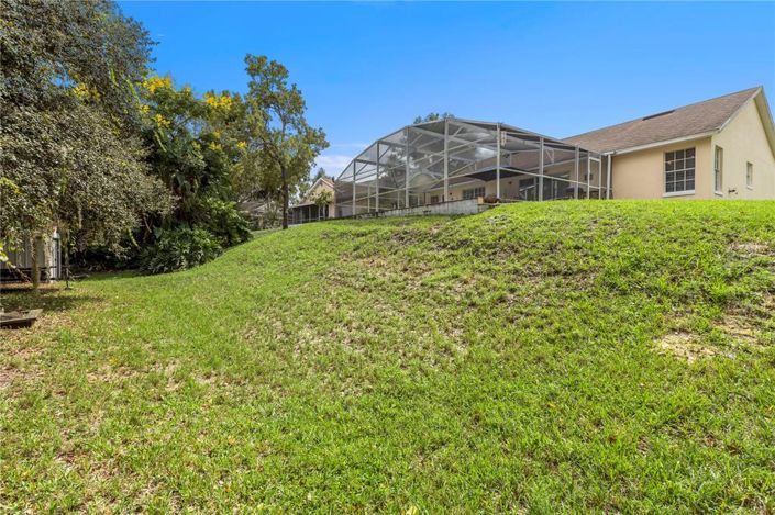 Image No.55-3 Bed Property for sale