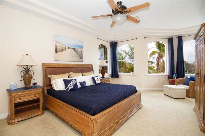 Image No.32-4 Bed Property for sale