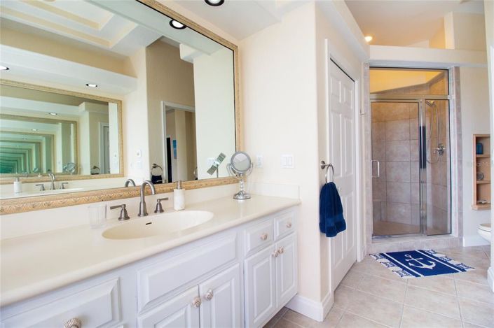 Image No.37-4 Bed Property for sale