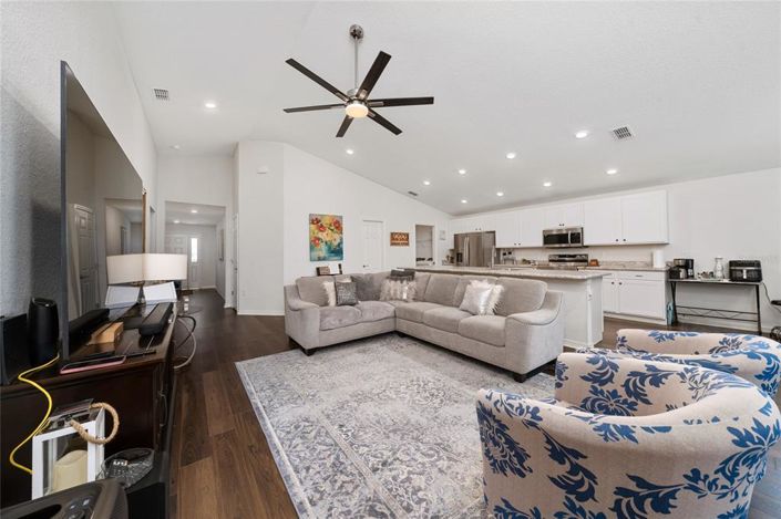 Image No.7-Propriété de 4 chambres à vendre à Davenport