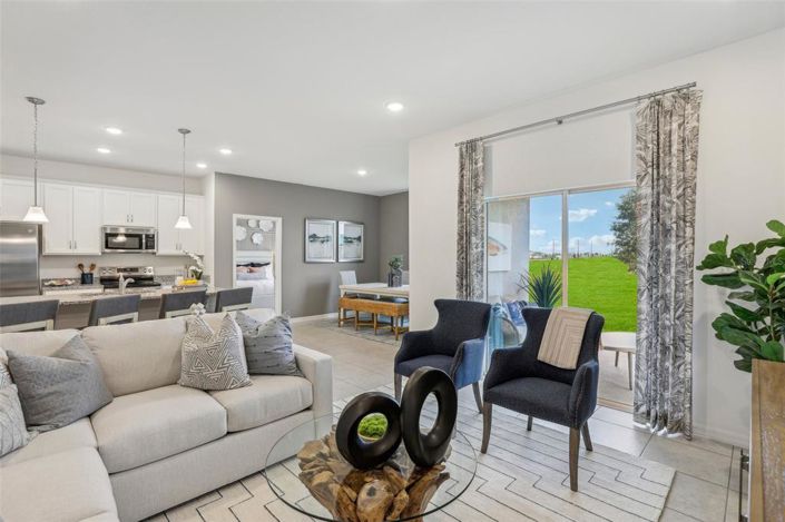 Image No.12-3 Bed Property for sale