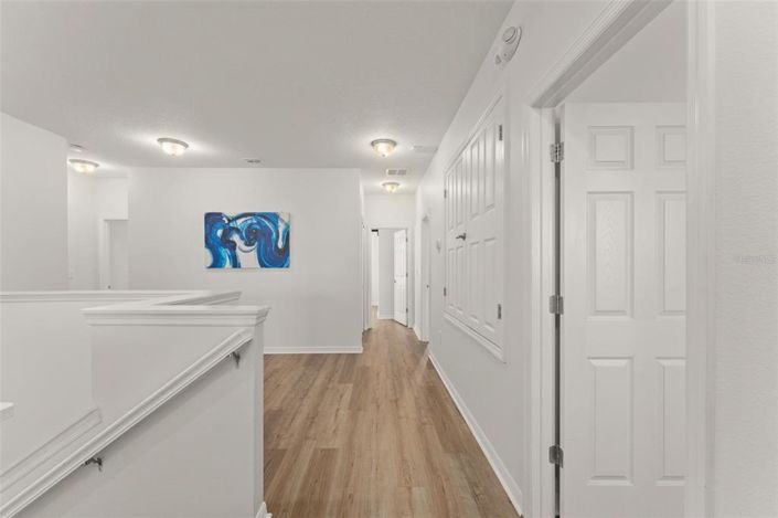 Image No.24-8 Bed Property for sale