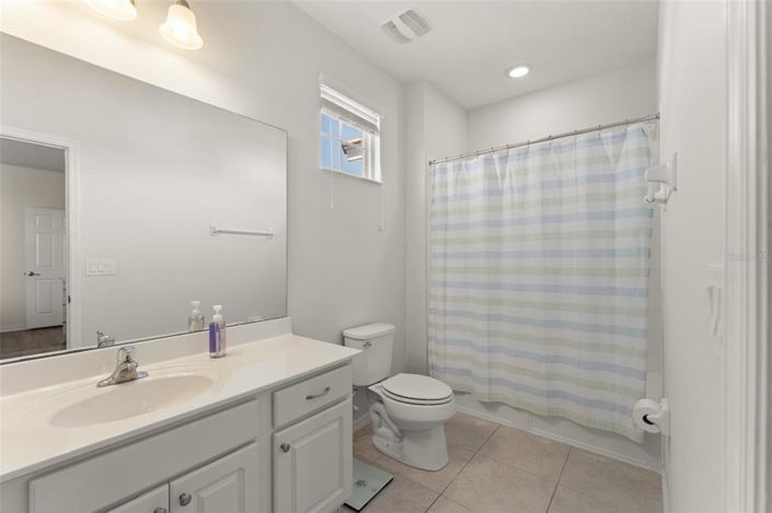 Image No.35-8 Bed Property for sale