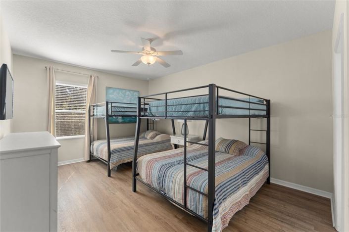 Image No.36-8 Bed Property for sale