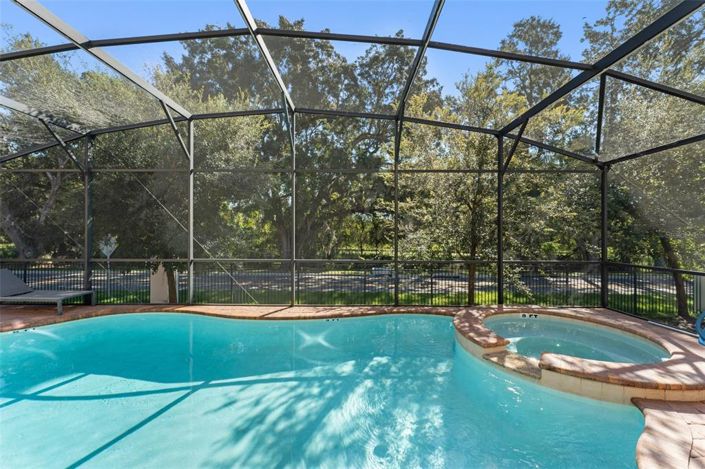 Image No.49-8 Bed Property for sale