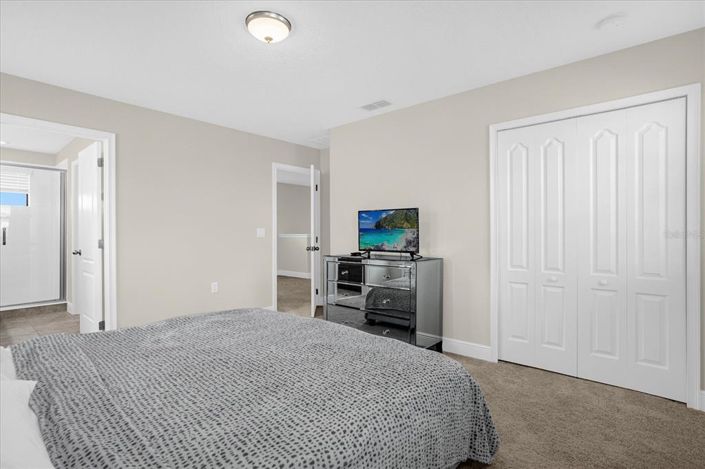 Image No.10-4 Bed Property for sale