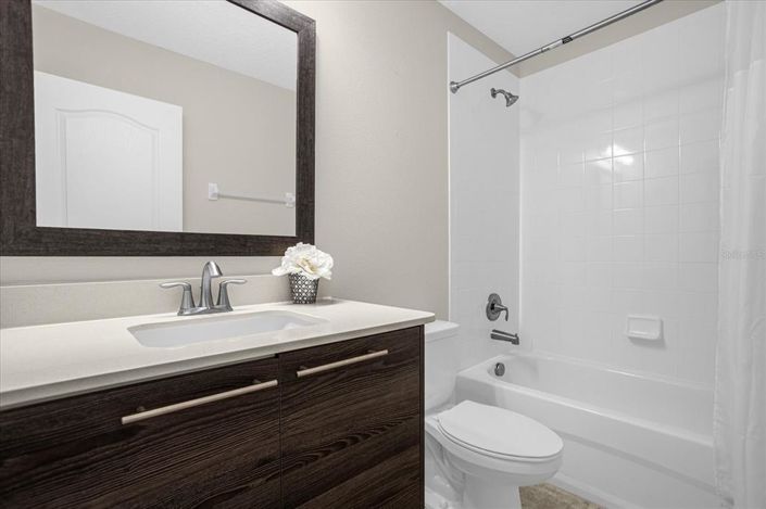 Image No.8-4 Bed Property for sale